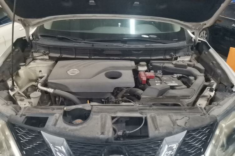 Used Nissan X-Trail 2015 2.0L CVT Comfort MAX Edition 2WD Engine Bay