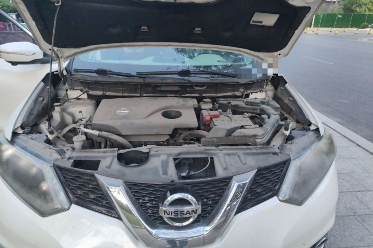 Used Nissan X-Trail 2015 2.0L CVT Comfort MAX Edition 2WD Engine Bay