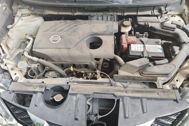 Used Nissan X-Trail 2015 2.0L CVT Comfort MAX Edition 2WD Engine Bay