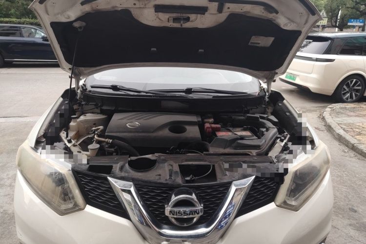 Used Nissan X-Trail 2015 2.0L CVT Comfort MAX Edition 2WD Engine Bay