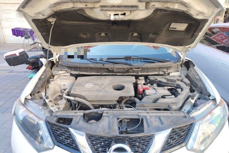 Used Nissan X-Trail 2015 2.0L CVT Comfort MAX Edition 2WD Engine Bay