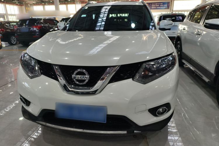 Used Nissan X-Trail 2015 2.0L CVT Comfort MAX Edition 2WD Exterior 1