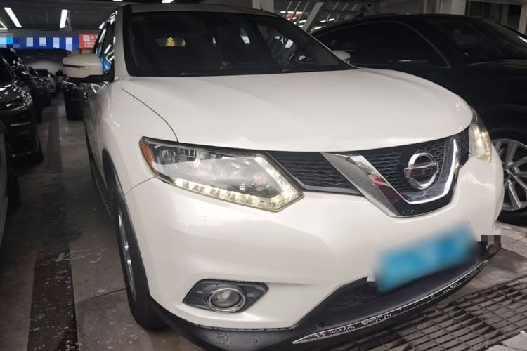 Used Nissan X-Trail 2015 2.0L CVT Comfort MAX Edition 2WD Exterior 1