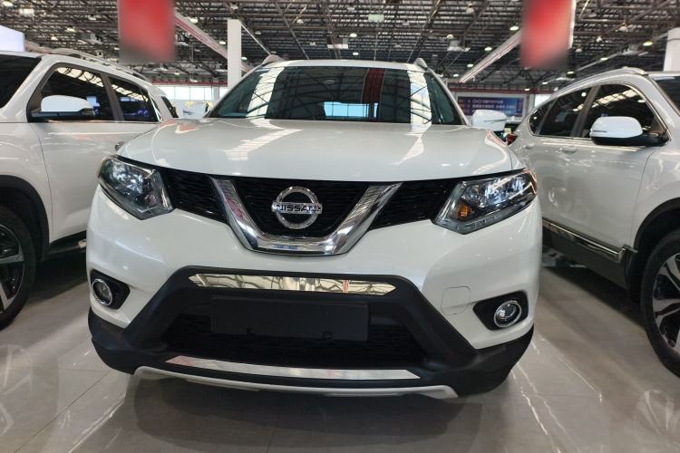 Used Nissan X-Trail 2015 2.0L CVT Comfort MAX Edition 2WD Exterior 1