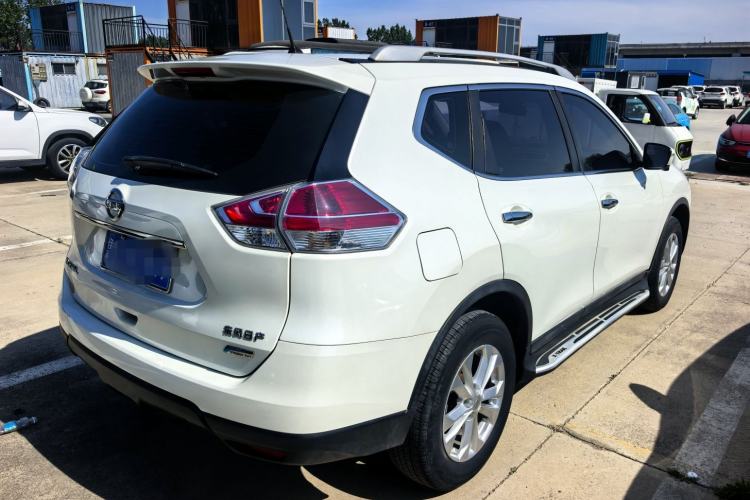 Used Nissan X-Trail 2015 2.0L CVT Comfort MAX Edition 2WD Exterior 10