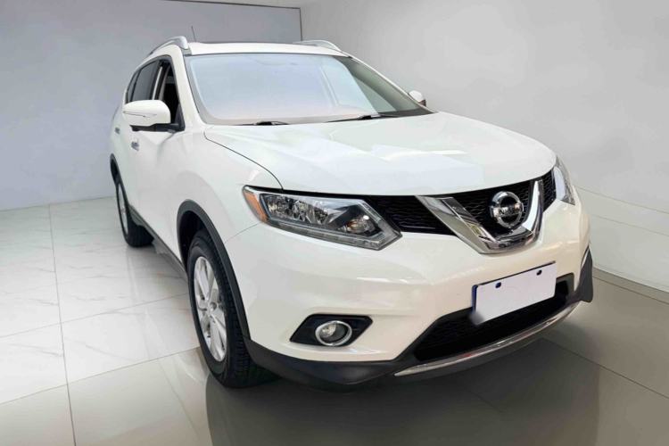 Used Nissan X-Trail 2015 2.5L CVT Leading MAX Edition 4WD Exterior 2