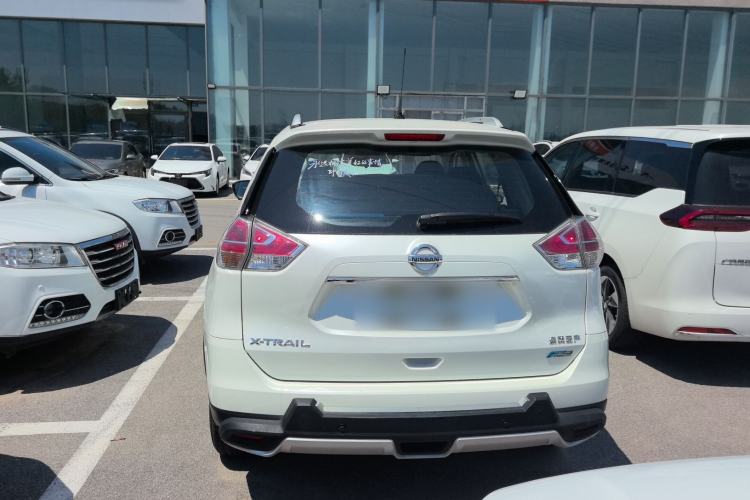 Used Nissan X-Trail 2015 2.0L CVT Comfort MAX Edition 2WD Exterior 2