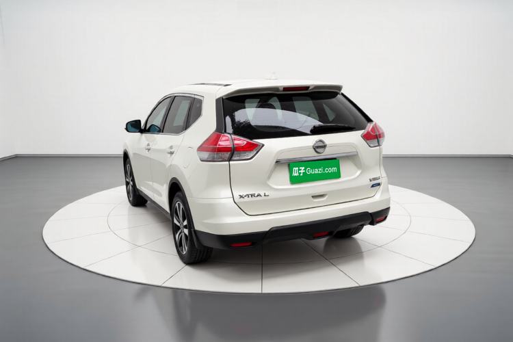 Used Nissan X-Trail 2015 2.0L CVT Comfort MAX Edition 2WD Exterior 2
