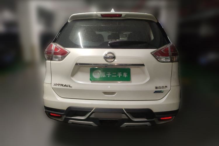Used Nissan X-Trail 2015 2.0L CVT Comfort MAX Edition 2WD Exterior 4