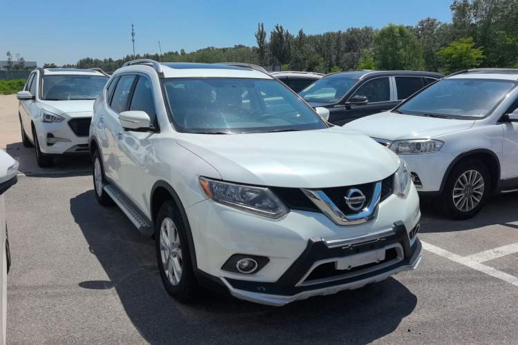 Used Nissan X-Trail 2015 2.0L CVT Comfort MAX Edition 2WD Exterior 5