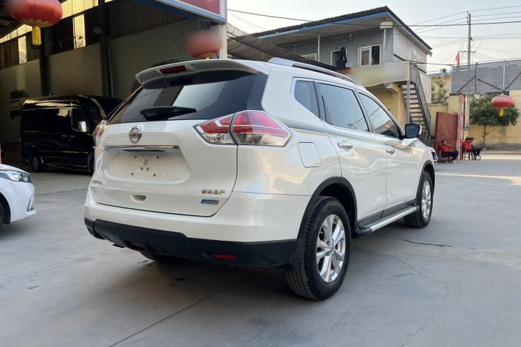 Used Nissan X-Trail 2015 2.0L CVT Comfort MAX Edition 2WD Exterior 5