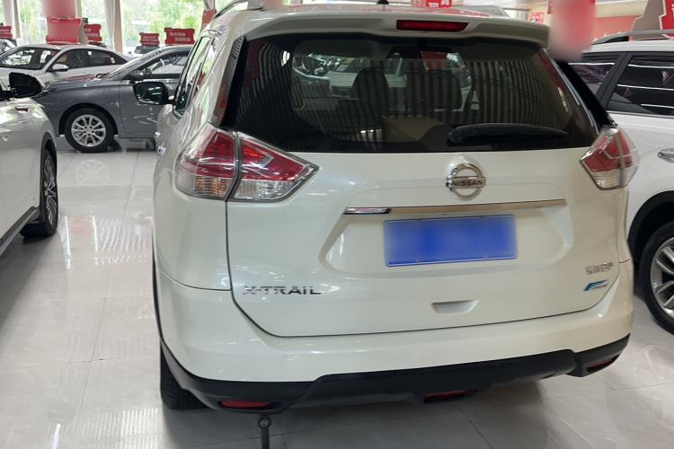Used Nissan X-Trail 2015 2.0L CVT Comfort MAX Edition 2WD Exterior 5
