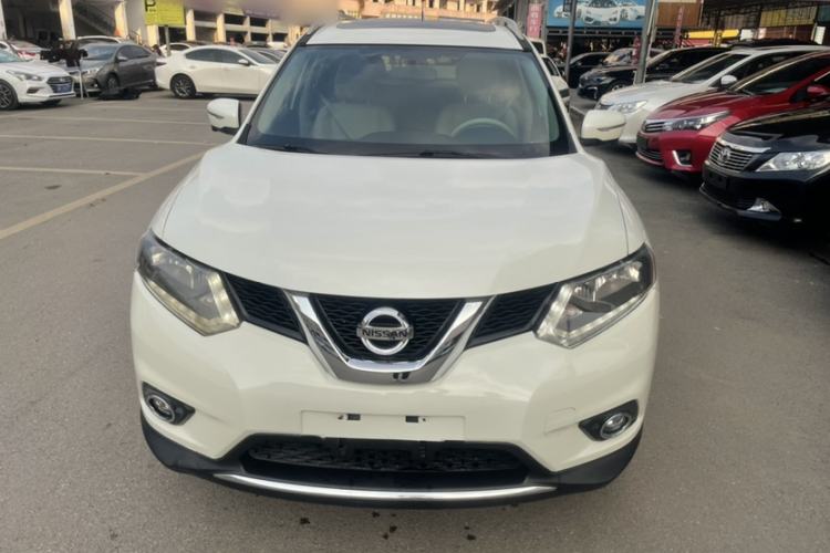 Used Nissan X-Trail 2015 2.0L CVT Comfort MAX Edition 2WD Exterior 5