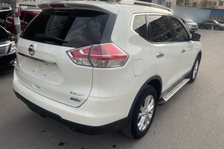 Used Nissan X-Trail 2015 2.0L CVT Comfort MAX Edition 2WD Exterior 6