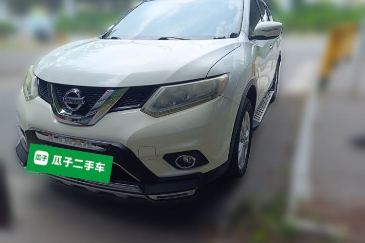 Used Nissan X-Trail 2015 2.5L CVT Leading MAX Edition 4WD Front