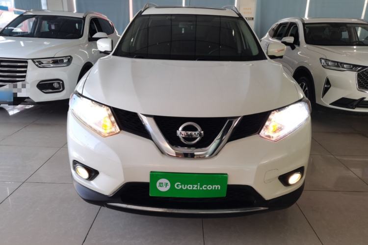 Used Nissan X-Trail 2015 2.5L CVT Leading MAX Edition 4WD Front
