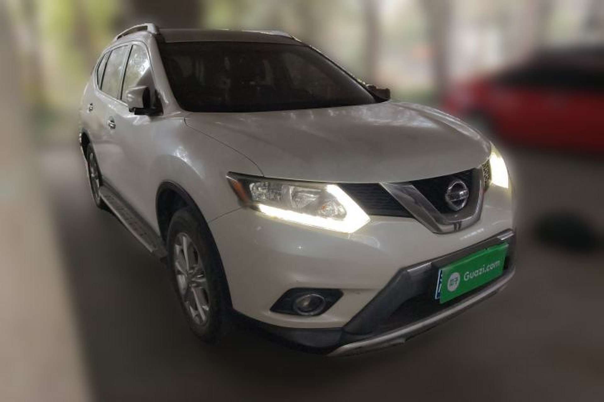 Used Nissan X-Trail 2015 2.0L CVT Comfort MAX Edition 2WD Front Right 45 Deg