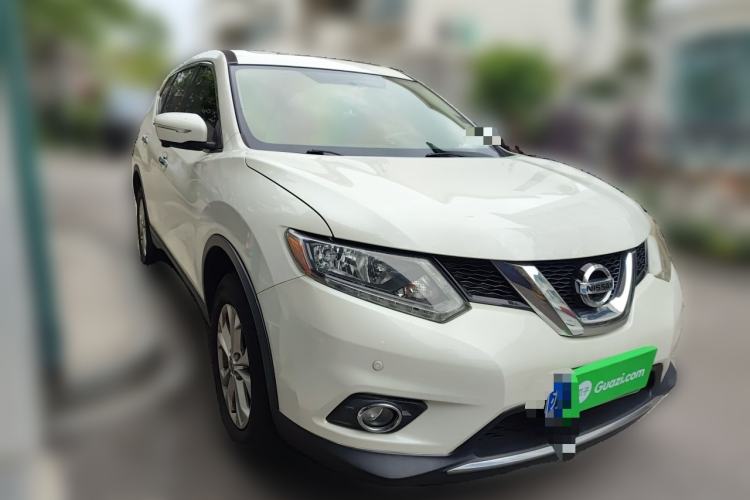 Used Nissan X-Trail 2015 2.0L CVT Comfort MAX Edition 2WD Front Right 45 Deg