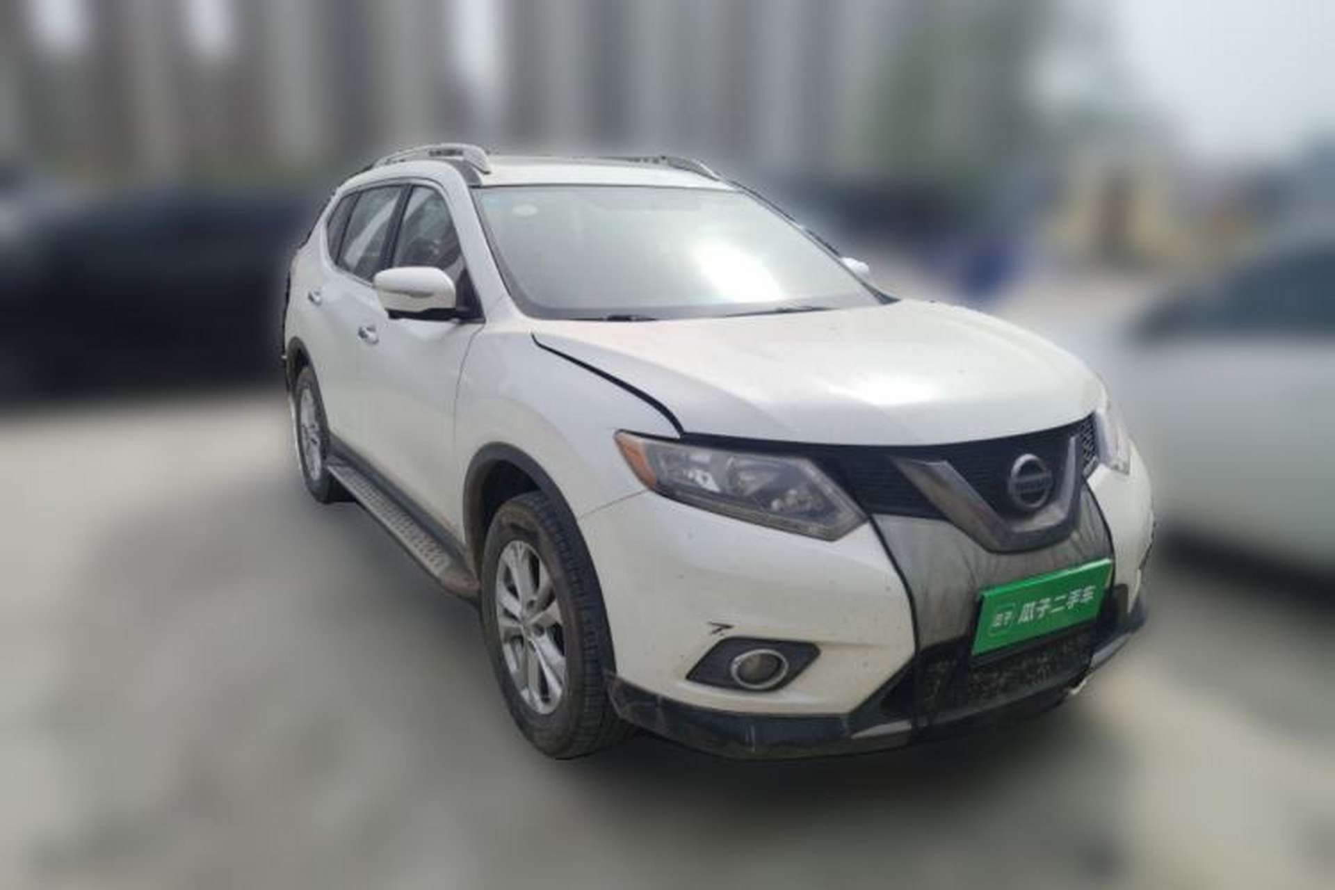 Used Nissan X-Trail 2015 2.0L CVT Comfort MAX Edition 2WD Front Right 45 Deg