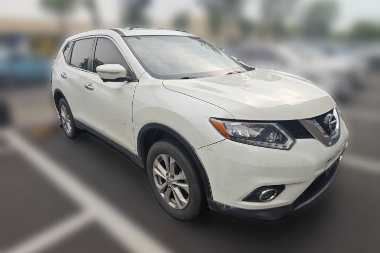 Used Nissan X-Trail 2015 2.0L CVT Comfort MAX Edition 2WD Front Right 45 Deg