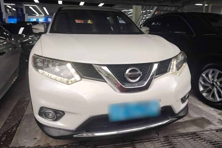 Used Nissan X-Trail 2015 2.0L CVT Comfort MAX Edition 2WD Front