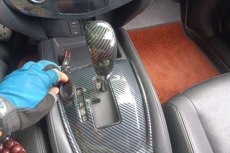 Used Nissan X-Trail 2015 2.5L CVT Leading MAX Edition 4WD Gear Lever