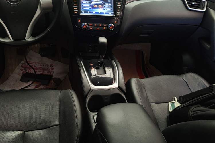 Used Nissan X-Trail 2015 2.5L CVT Leading MAX Edition 4WD Gear Lever
