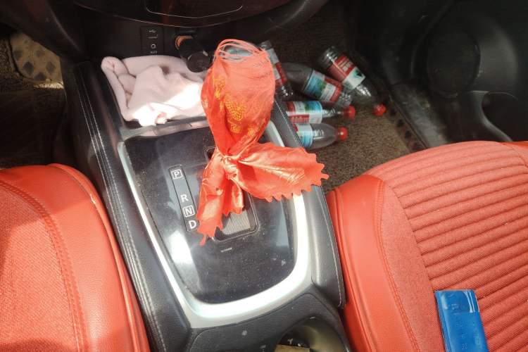 Used Nissan X-Trail 2015 2.0L CVT Comfort MAX Edition 2WD Gear Lever