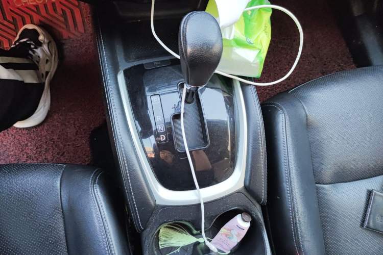 Used Nissan X-Trail 2015 2.0L CVT Comfort MAX Edition 2WD Gear Lever
