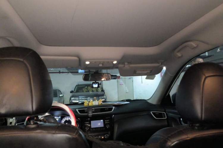 Used Nissan X-Trail 2015 2.0L CVT Comfort MAX Edition 2WD Headliner