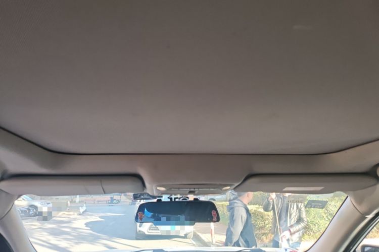Used Nissan X-Trail 2015 2.0L CVT Comfort MAX Edition 2WD Headliner