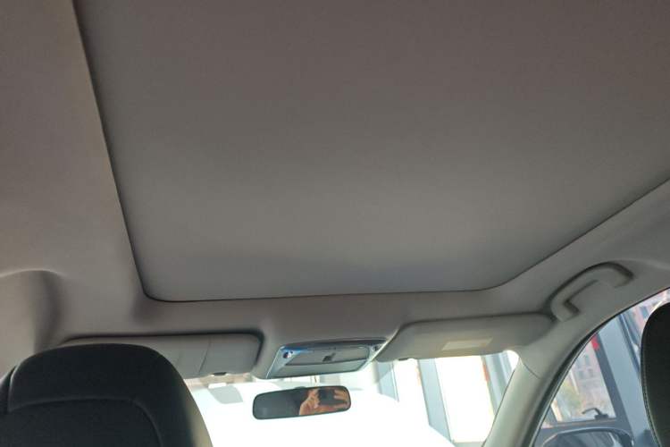 Used Nissan X-Trail 2015 2.0L CVT Comfort MAX Edition 2WD Headliner