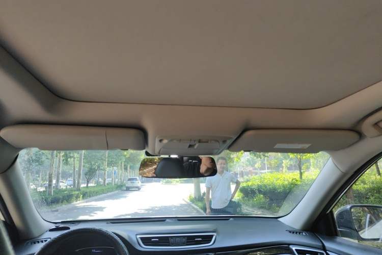 Used Nissan X-Trail 2015 2.0L CVT Comfort MAX Edition 2WD Headliner
