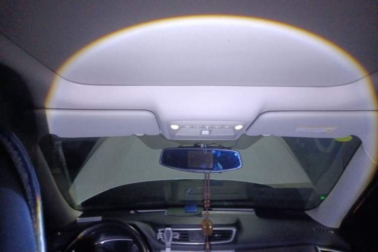 Used Nissan X-Trail 2015 2.0L CVT Comfort MAX Edition 2WD Headliner