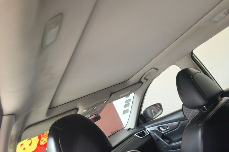 Used Nissan X-Trail 2015 2.0L CVT Comfort MAX Edition 2WD Headliner