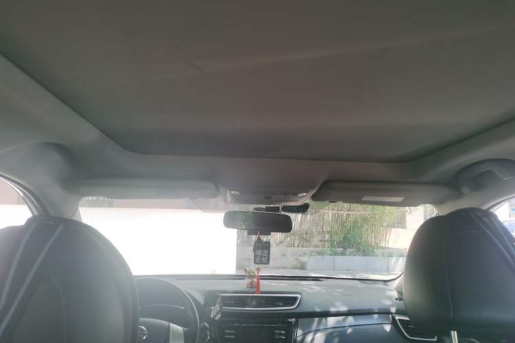 Used Nissan X-Trail 2015 2.0L CVT Comfort MAX Edition 2WD Headliner