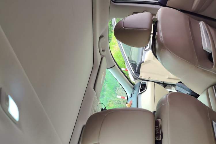 Used Nissan X-Trail 2015 2.0L CVT Comfort MAX Edition 2WD Headliner