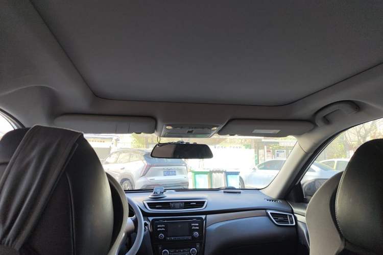 Used Nissan X-Trail 2015 2.0L CVT Comfort MAX Edition 2WD Headliner