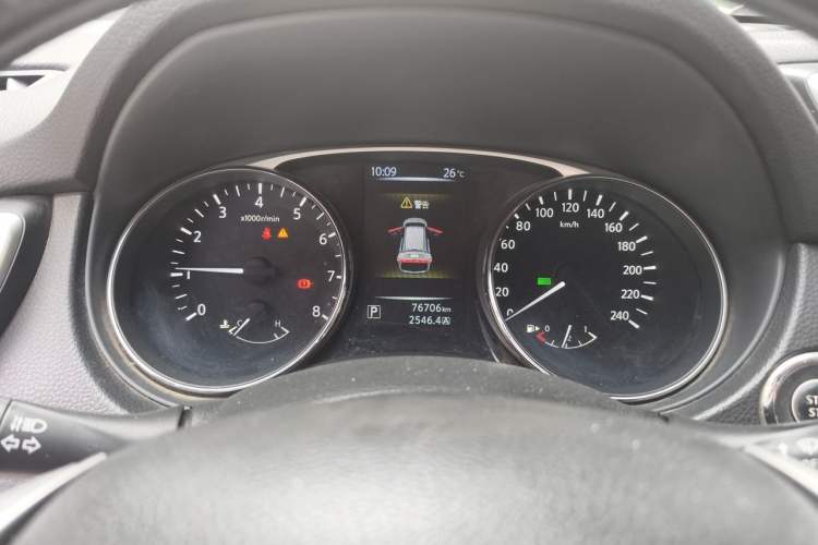 Used Nissan X-Trail 2015 2.0L CVT Comfort MAX Edition 2WD Instrument Cluster