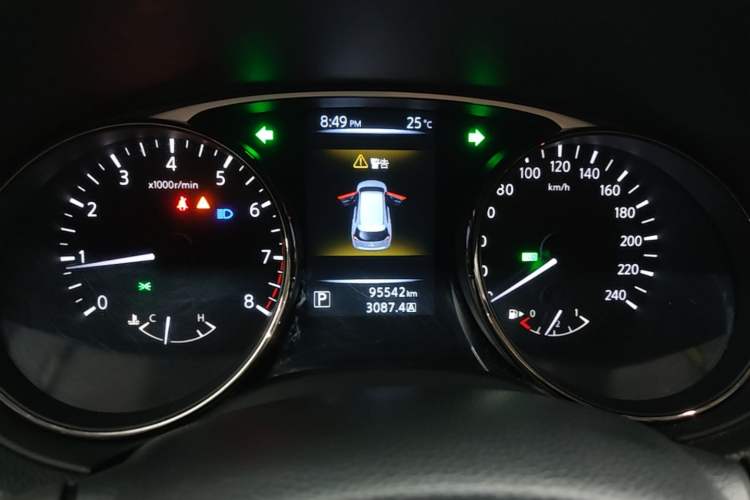 Used Nissan X-Trail 2015 2.0L CVT Comfort MAX Edition 2WD Instrument Cluster