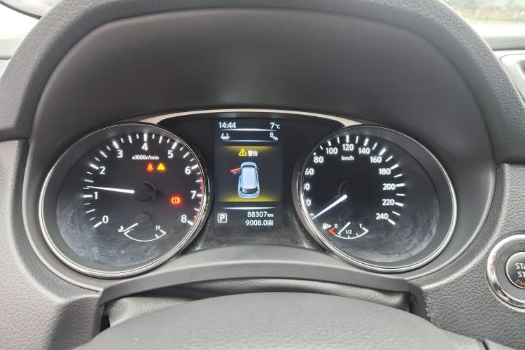 Used Nissan X-Trail 2015 2.5L CVT Leading MAX Edition 4WD Instrument Cluster