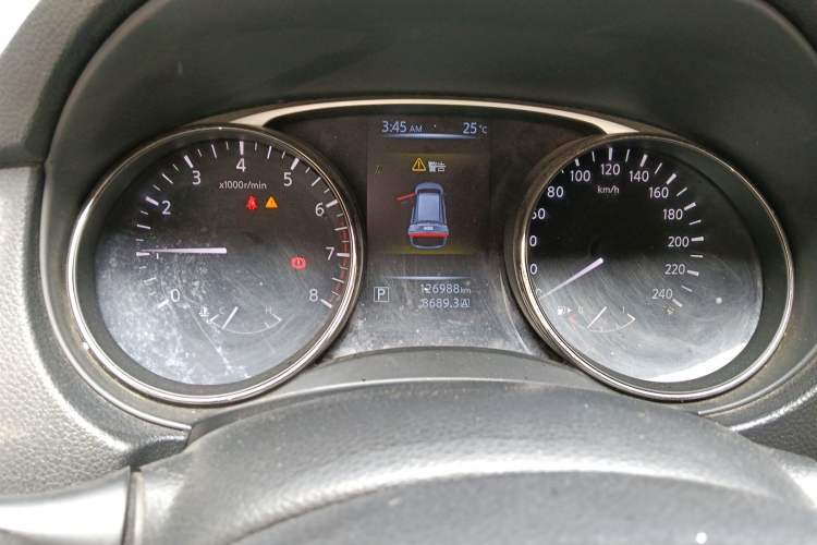 Used Nissan X-Trail 2015 2.0L CVT Comfort MAX Edition 2WD Instrument Cluster