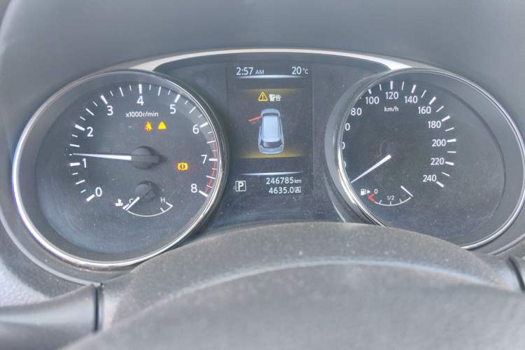 Used Nissan X-Trail 2015 2.5L CVT Leading MAX Edition 4WD Instrument Cluster