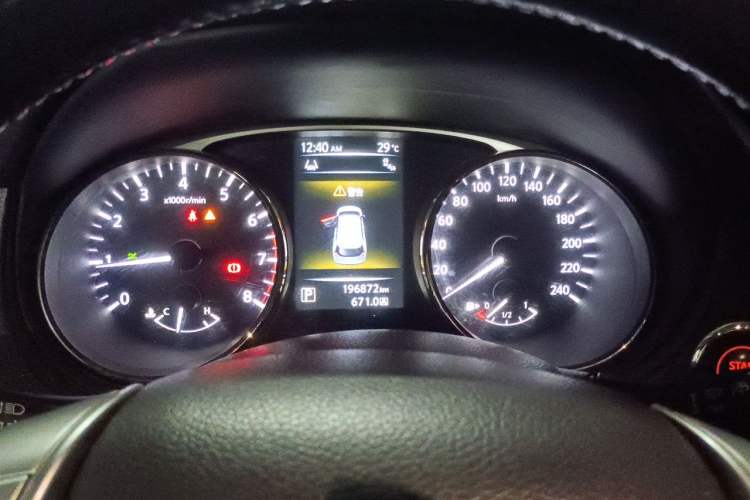Used Nissan X-Trail 2015 2.5L CVT Leading MAX Edition 4WD Instrument Cluster
