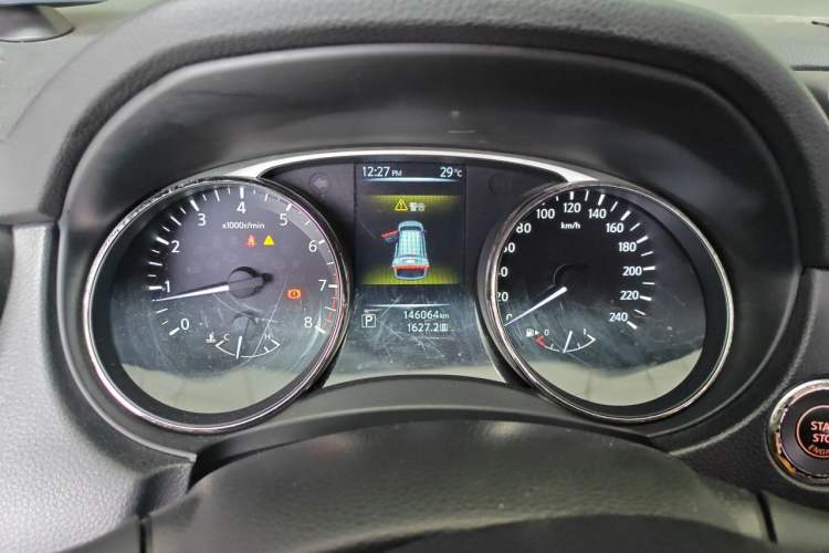 Used Nissan X-Trail 2015 2.0L CVT Comfort MAX Edition 2WD Instrument Cluster