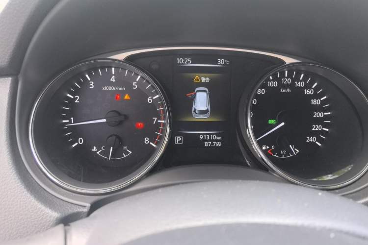 Used Nissan X-Trail 2015 2.0L CVT Comfort MAX Edition 2WD Instrument Cluster