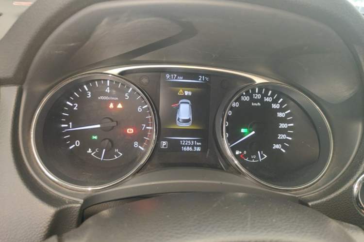 Used Nissan X-Trail 2015 2.0L CVT Comfort MAX Edition 2WD Instrument Cluster