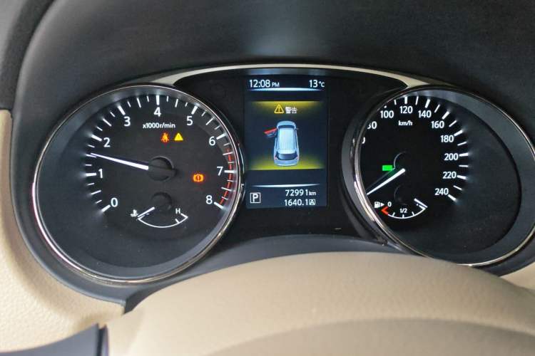 Used Nissan X-Trail 2015 2.0L CVT Comfort MAX Edition 2WD Instrument Cluster
