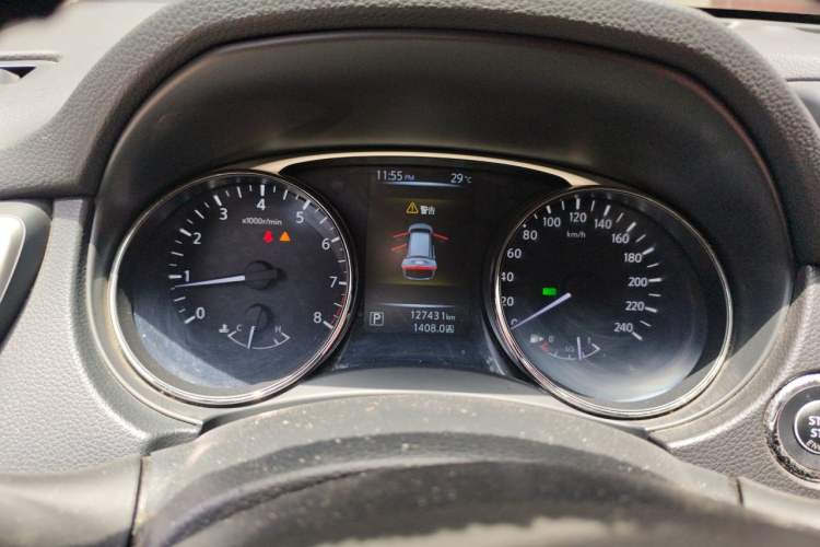 Used Nissan X-Trail 2015 2.0L CVT Comfort MAX Edition 2WD Instrument Cluster