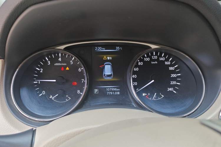 Used Nissan X-Trail 2015 2.0L CVT Comfort MAX Edition 2WD Instrument Cluster